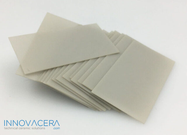 Aplicaciones de sustratos cerámicos de nitruro de aluminio para circuitos integrados y soportes de chips semiconductores