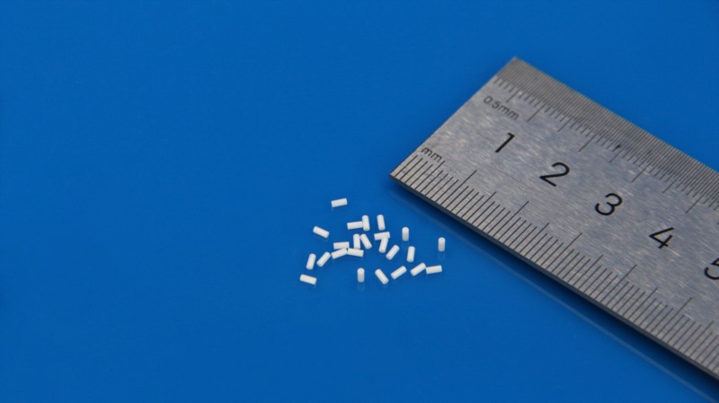 超微型电机驱动器用氧化锆陶瓷轴