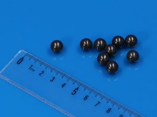 Silicon nitride grinding ball