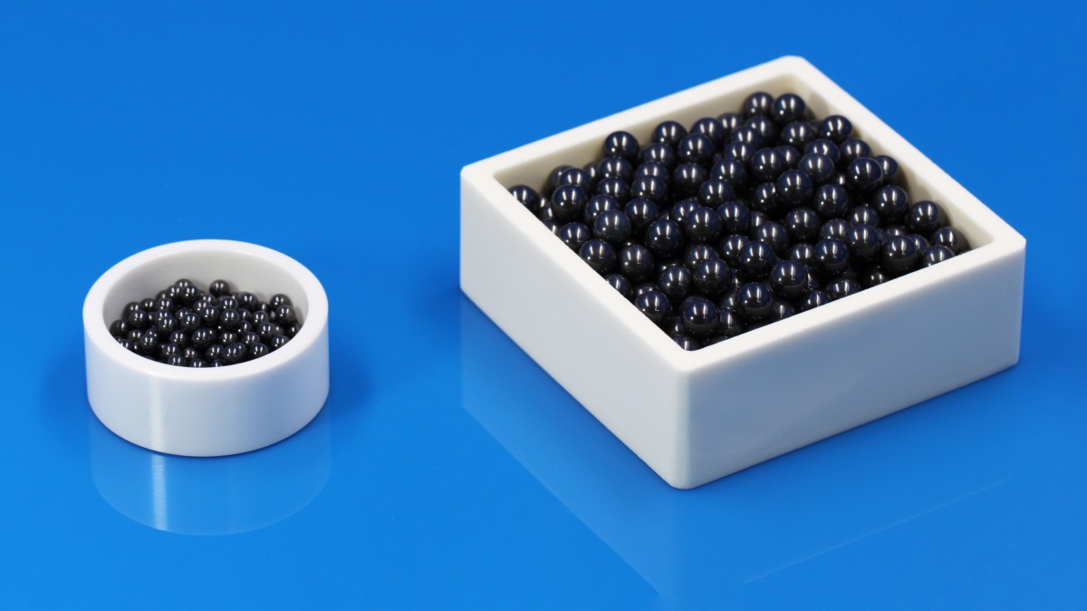 陶瓷研磨介质球